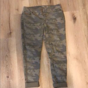 A. N. A. Camo Jeggings
